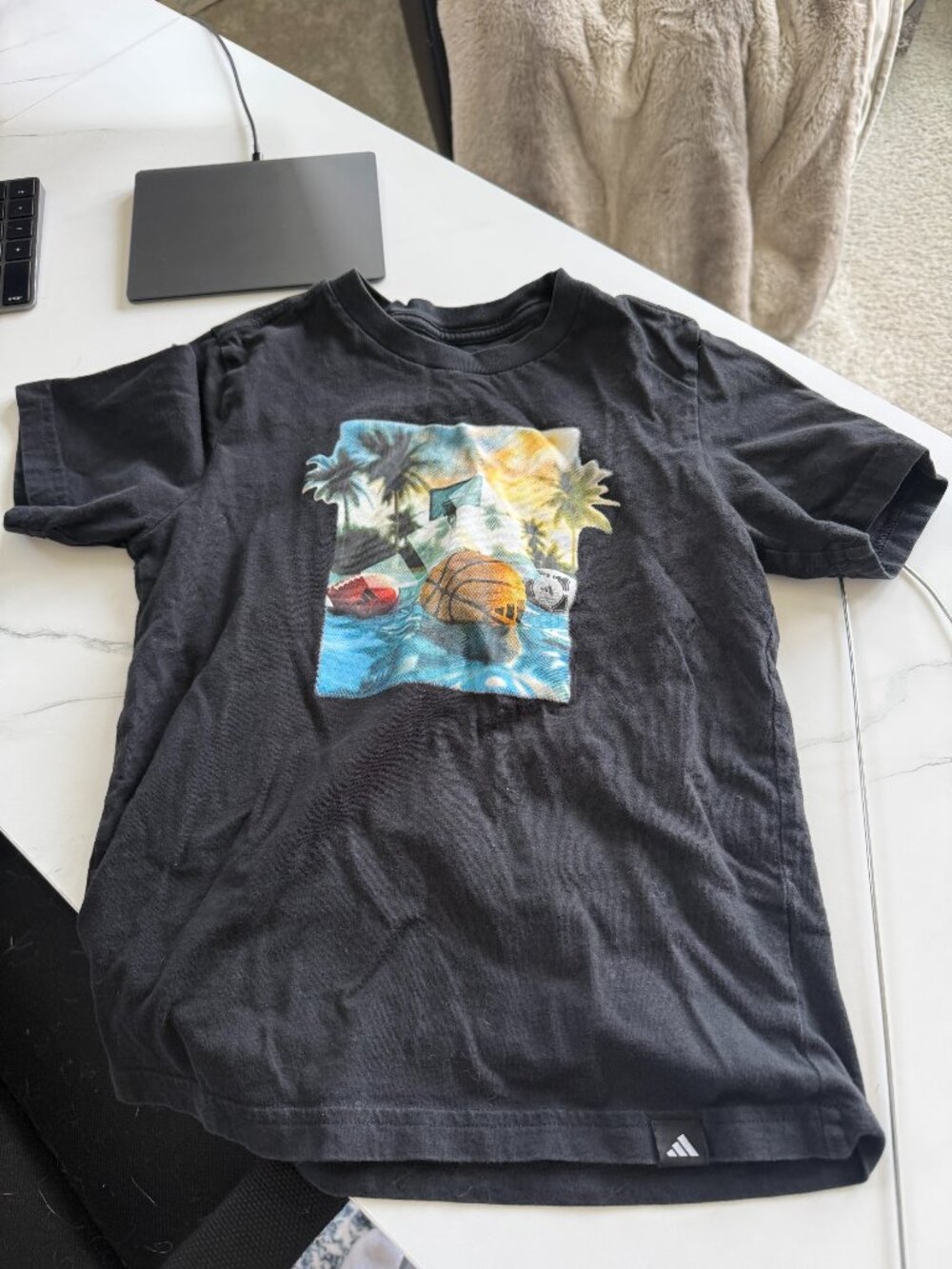 Adidas Sporty T-Shirt - XS Youth